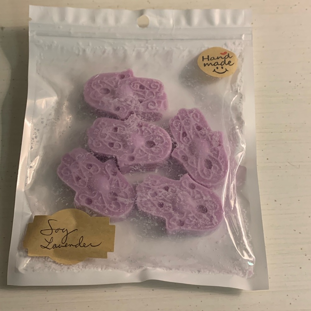 Handmade Lavender Scented Soy Wax Melts /5 Big Hamsa Hand Shaped